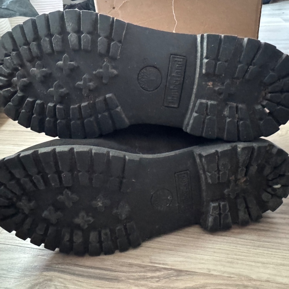 Timberland 6Inch Boots - Picture 4 of 7
